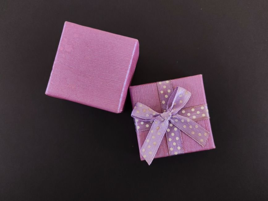 Custom Pillow Boxes